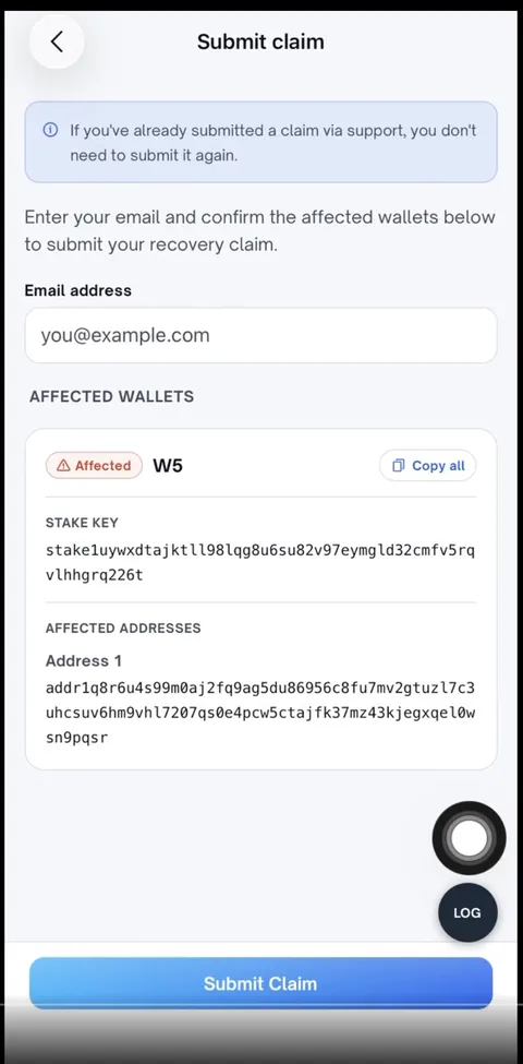 「Submit claim」画面：メール欄と、自動表示されたステークキー・対象アドレス